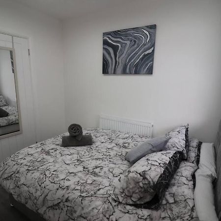 Cosy Two Bedroom First Floor Apartment Birmingham Zewnętrze zdjęcie