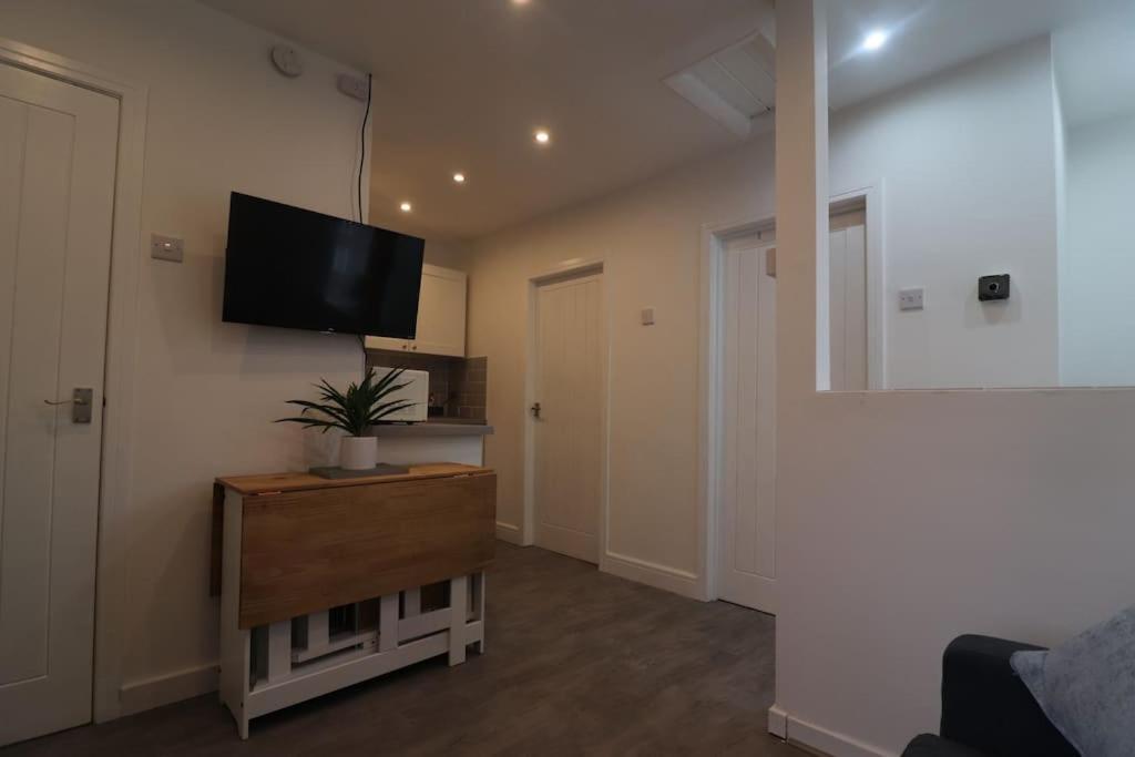 Cosy Two Bedroom First Floor Apartment Birmingham Zewnętrze zdjęcie