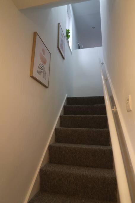 Cosy Two Bedroom First Floor Apartment Birmingham Zewnętrze zdjęcie