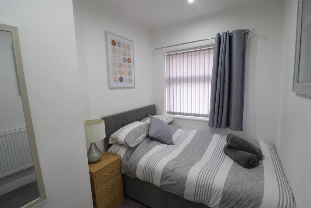 Cosy Two Bedroom First Floor Apartment Birmingham Zewnętrze zdjęcie